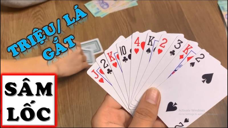 Mẹo Đánh Sâm Lốc Hay Như Cao Thủ Để Thắng Lớn 4 Giữ lại bài lớn để chặn đường đối thủ