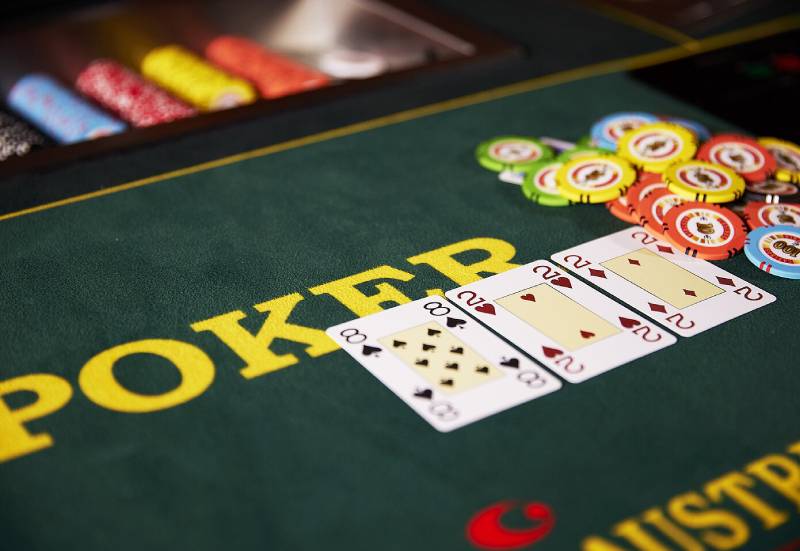 Kinh Nghiệm Chơi Poker Như Cao Thủ Không Bao Giờ Thua 4 Không ai nhớ bạn đánh thế nào ván trước đâu!